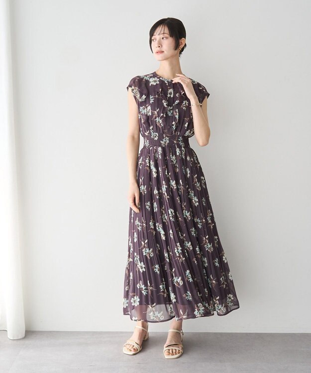 YECCA VECCA フラワー柄フリルプリーツワンピース Brown