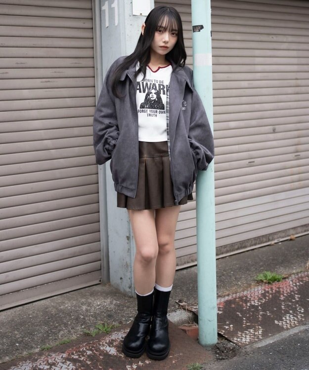 WEGO 【ユニセックス着用ITEM/MLサイズ展開】フェイクスウェードロゴスウィングトップ ブラック中濃色