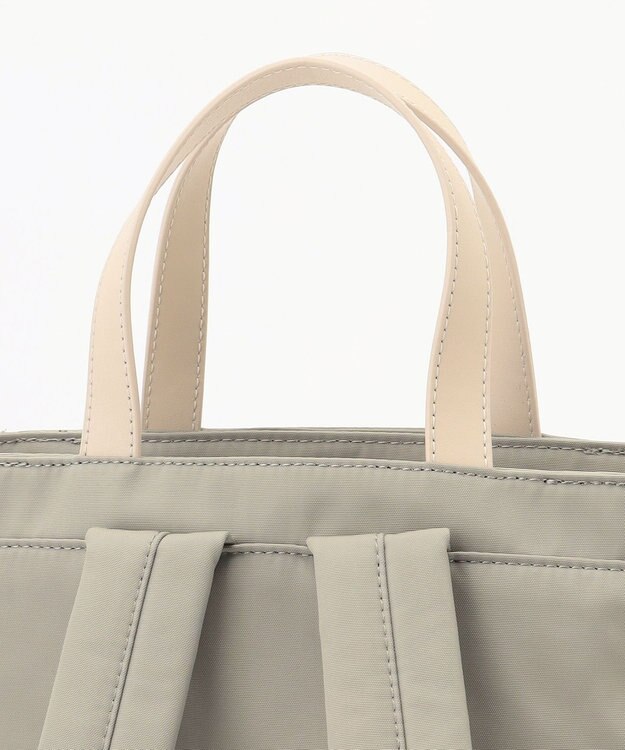 Y'SACCS アシメファスナーポケットリュック ライトグリーン