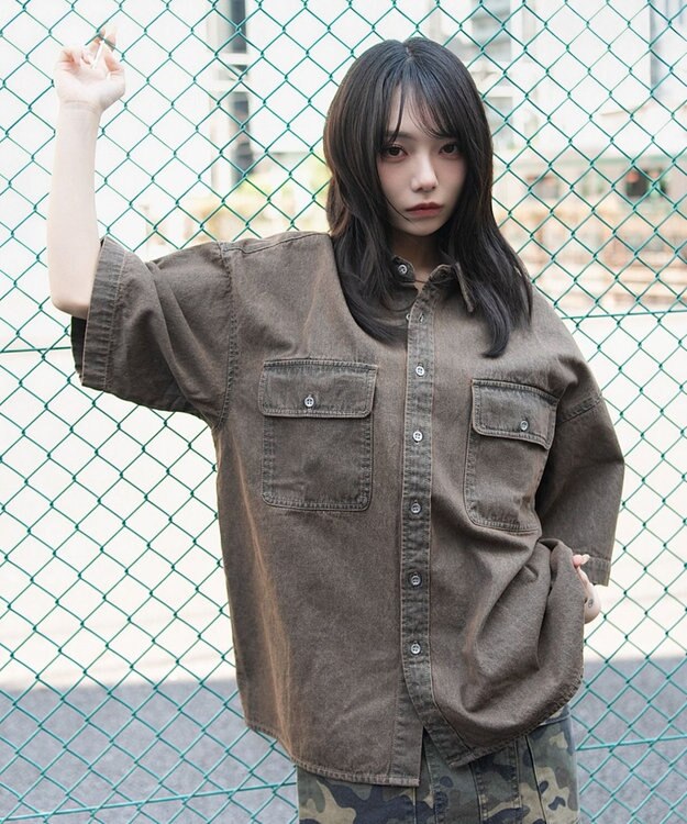 WEGO 【ユニセックス着用ITEM/MLサイズ展開】カラーデニムシャツ（SS） ブラウンその他