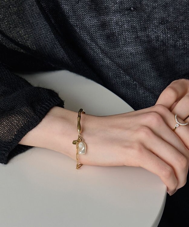 Phoebe フロウラインメタルブレスレット　ゴールド ゴールド