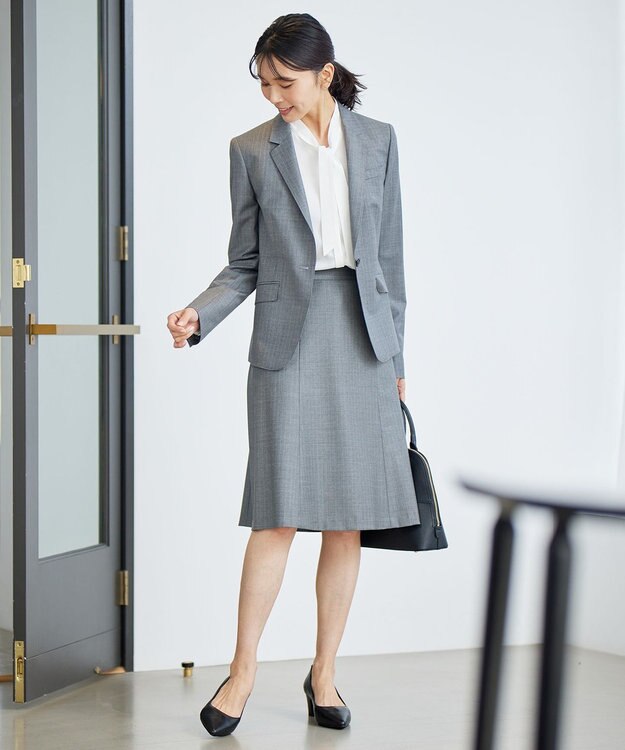 23区 【セットアップ対応】ファインネスウール フレア スカート グレー系ストライプ