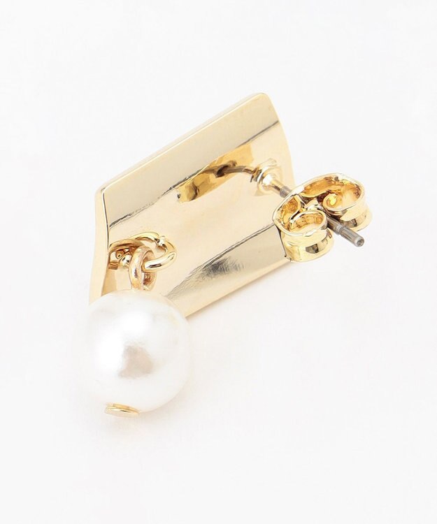 ICB ウェーブメタルピアス ゴールド系