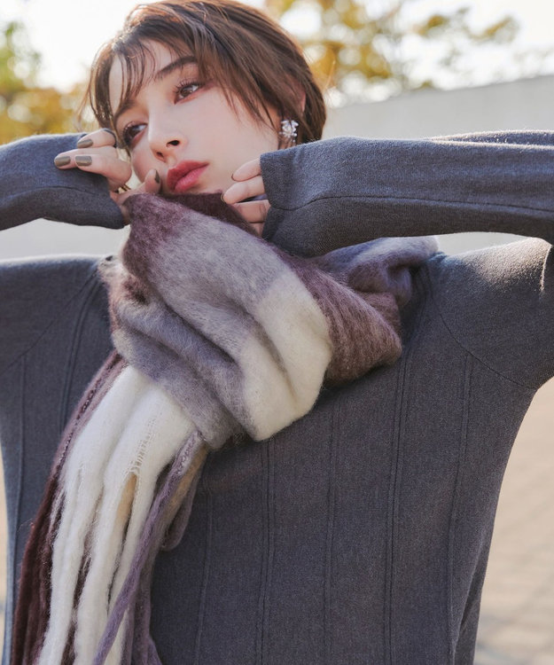 Tiaclasse 大判チェックシャギーマフラー ブラック