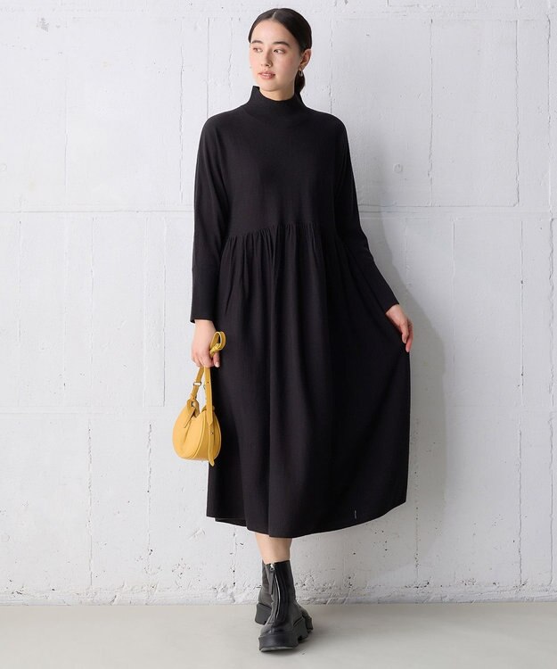 UNFILO ハイネックギャザーワンピース ブラック