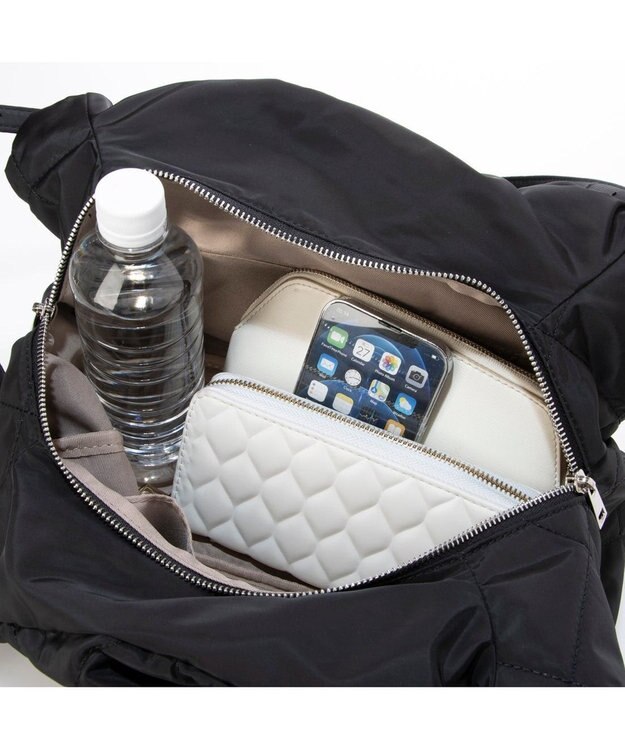 UNBILLION カシュカシュ cachecache / ナイロンキルティング2本手ホーボーバッグ ブラック