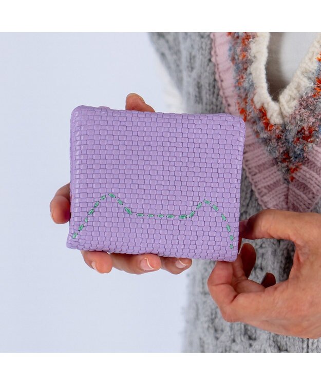 tsumori chisato CARRY エンボスメッシュ 2つ折り財布 スリムタイプ 猫ステッチ ラベンダー