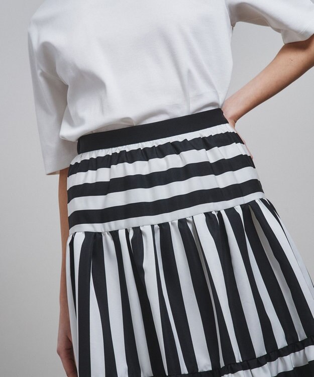 GRACE CONTINENTAL ボーダーコンビスカート ブラック