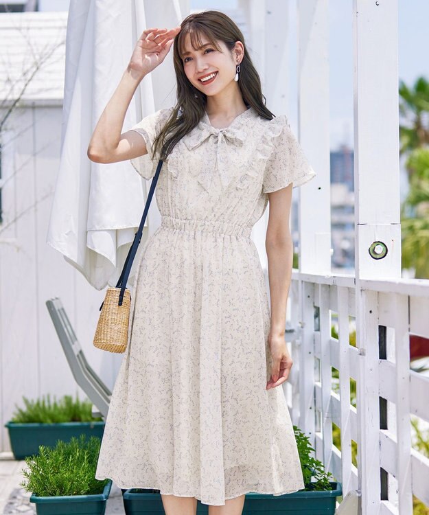 Tiaclasse 【洗える】花柄ボウタイフレアワンピース アイボリー
