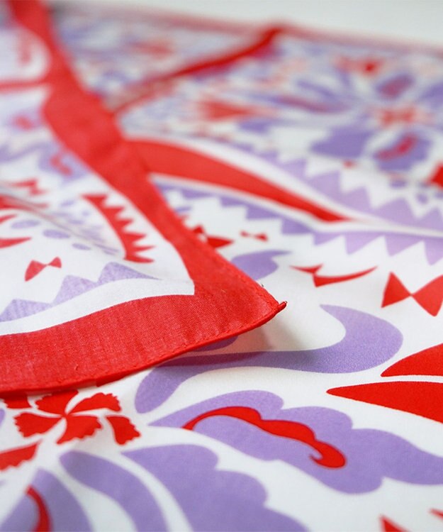 nitorito 【UNISEX】ギフトパッケージ&ステッカー付 白鳥のワルツ_red ハンカチ スカーフ red x lilac