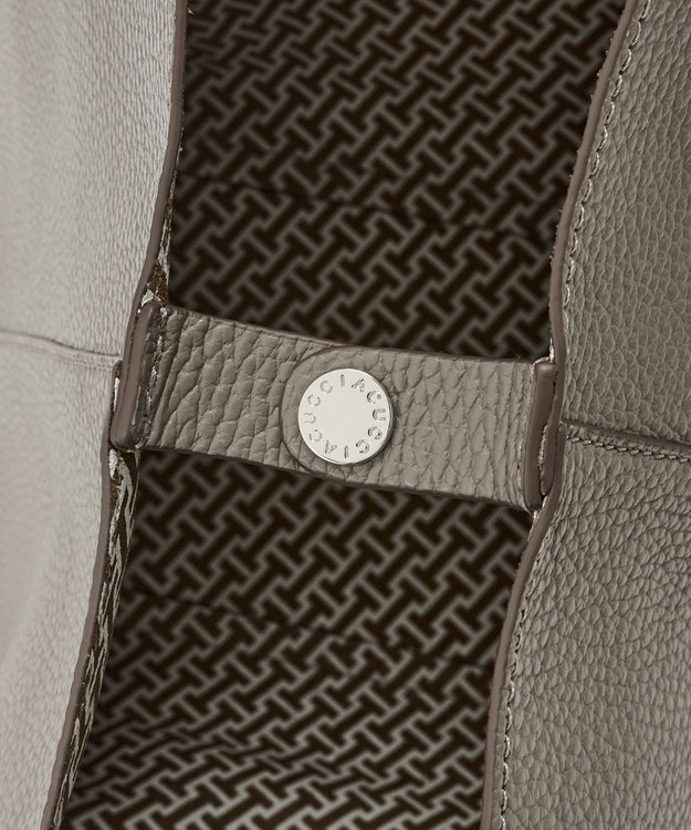 IACUCCI オペラ L CERVO/STAMPA INTERNA グレー