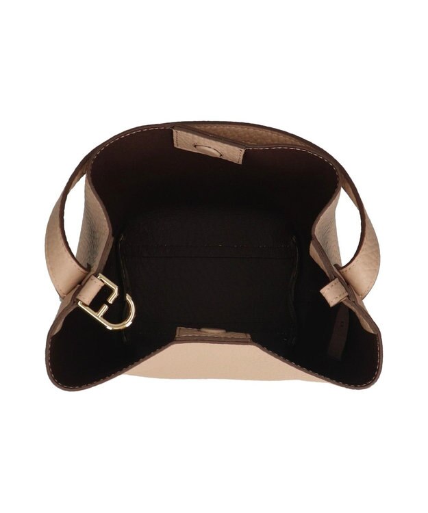 INTER-CHAUSSURES 【LORISTELLA】シュリンクレザーバケットバッグ ライトベージュ