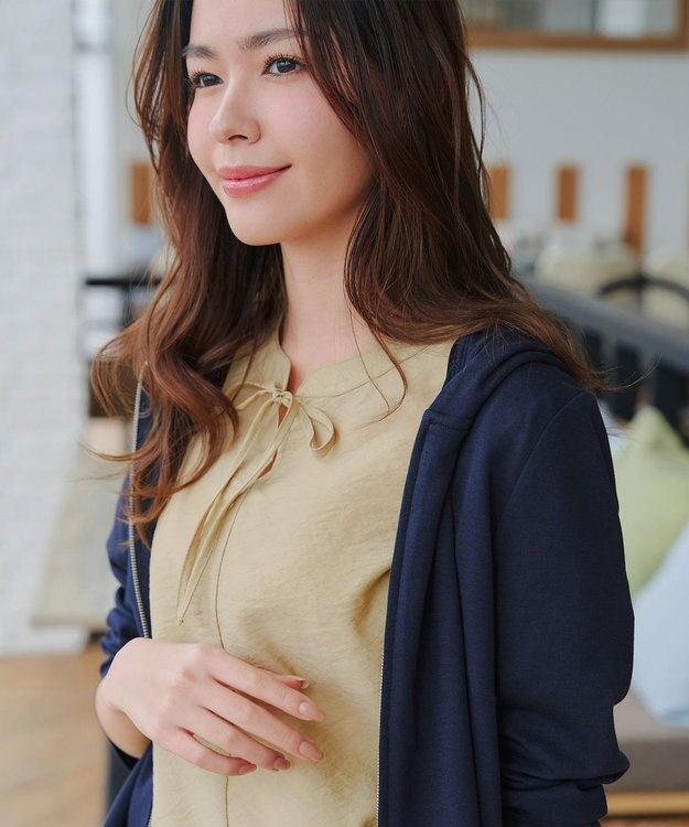 Tiaclasse L 【UVケア・接触冷感】“やみつき”ショートパーカー ネイビー