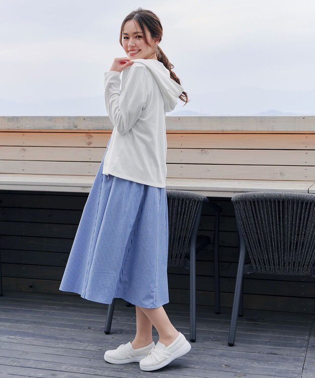 Tiaclasse L 【UVケア・接触冷感】“やみつき”ショートパーカー オフホワイト