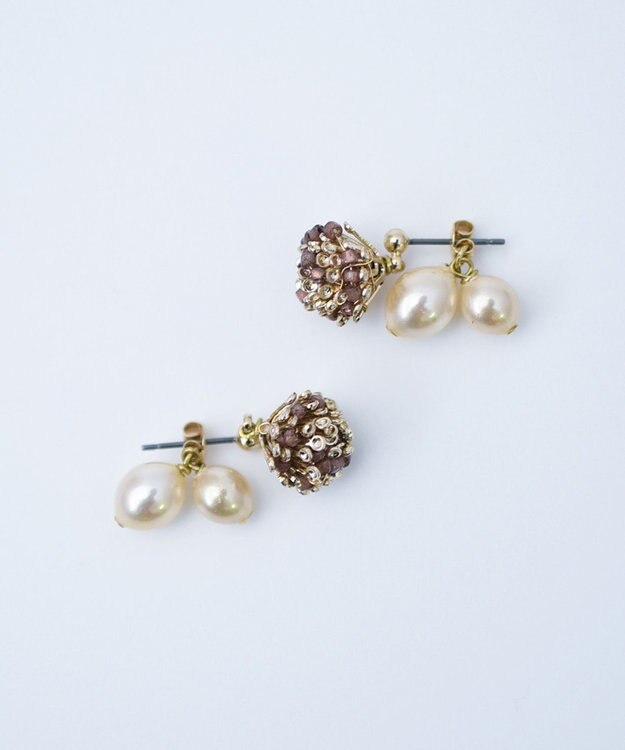 monshiro 【バロックパール/2WAY】スカビオサツボミ ピアス ホワイト×ゴールド