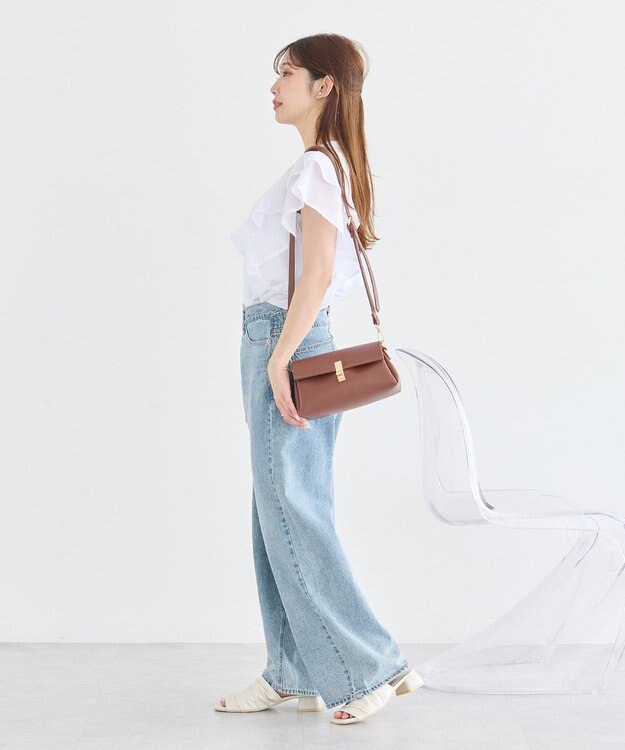 earth music&ecology ラッフルブラウス Off White