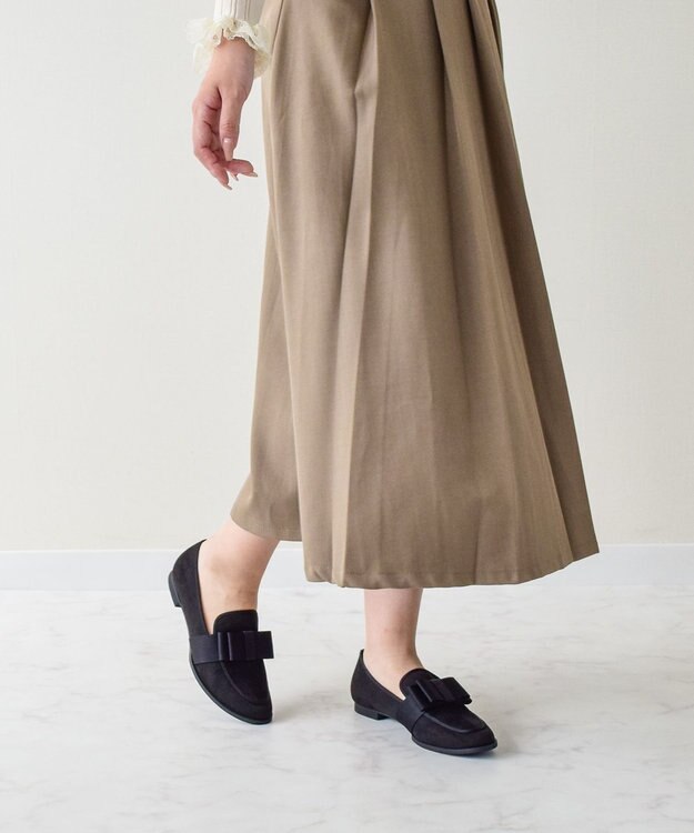 Bridget Birkin ＜抗菌消臭＞【Bridget Birkin】グログランリボンレインローファー ブラックスウェード