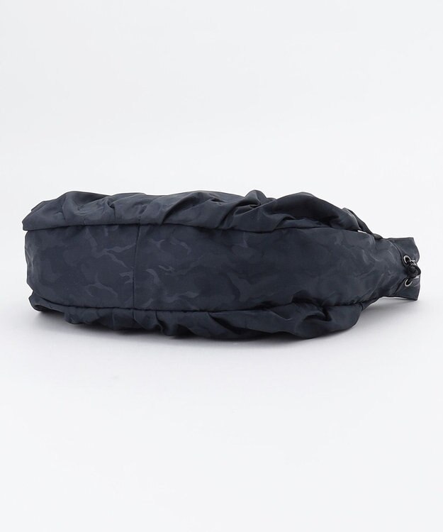 Y'SACCS 迷彩ジャカードシャーリングショルダーバッグ ネイビー