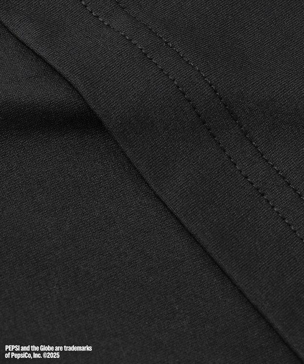 PW CIRCULUS 〈Pepsiコラボ〉【UNISEX】Pepsi GOLF Graphic モックネックT ブラック系