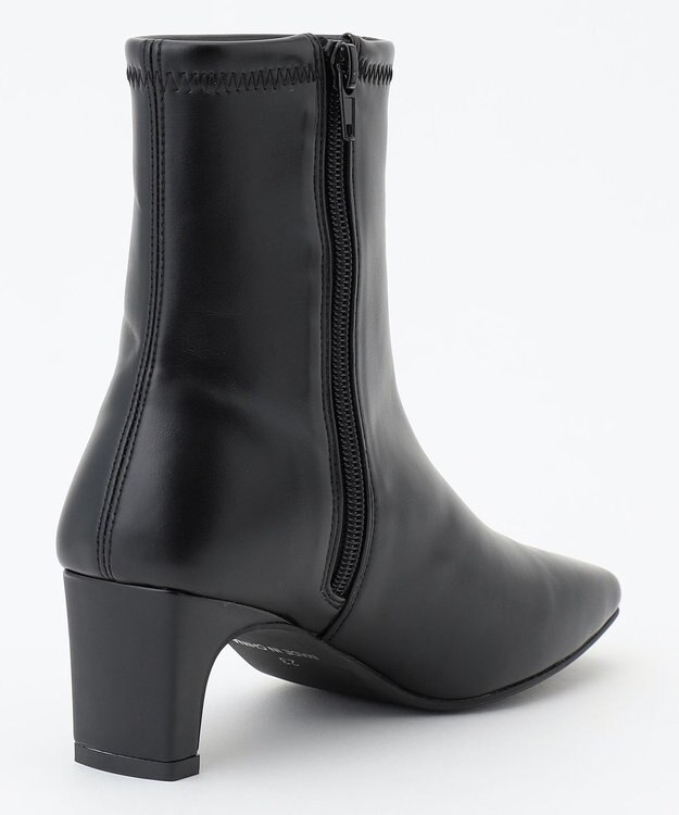 ICB 【CLASSY.1月号掲載】スクエアトゥ ショートブーツ 合皮ブラック系