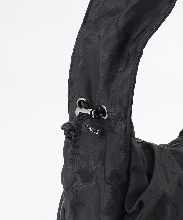 Y'SACCS 迷彩ジャカードシャーリングショルダーバッグ ブラック