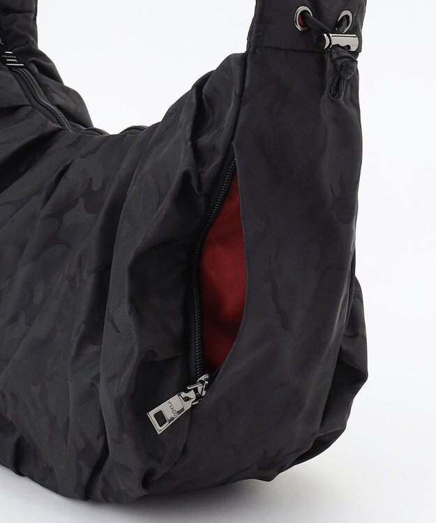 Y'SACCS 迷彩ジャカードシャーリングショルダーバッグ ブラック