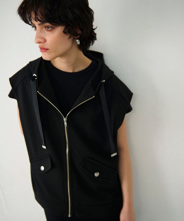 GRACE CONTINENTAL フードノースリーブ トップ ブラック