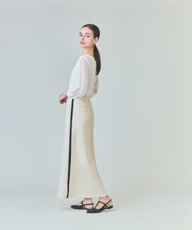 GRACE CONTINENTAL ラインビジューロングスカート キナリ