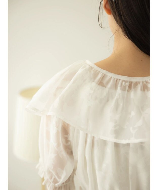 earth music&ecology 衿付きフラワーブラウス Off White