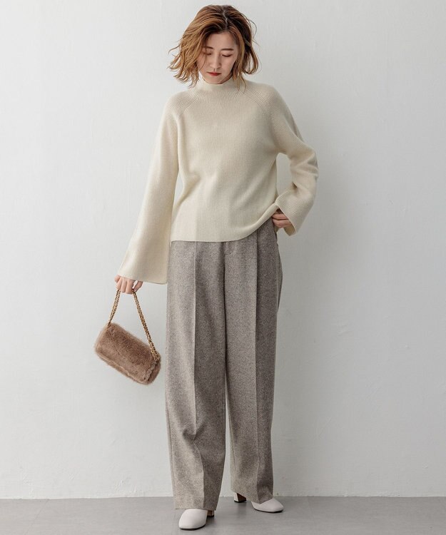 23区 【洗える】ラメウール ハイネック ニット アイボリー系