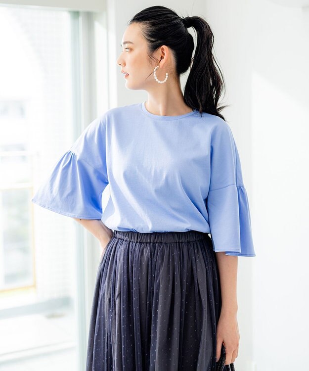 組曲 【汗ジミ防止・撥水】GIZAプレーティング天竺 袖フレア Tシャツ スカイブルー系