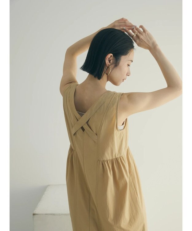 Green Parks armonia.バッククロスワンピース Beige