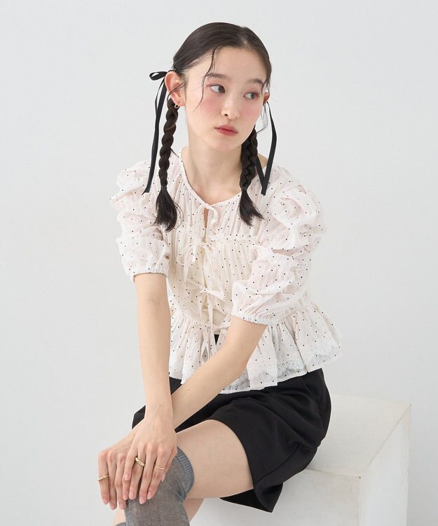 earth music&ecology レースティアードシャーリングブラウス Dot