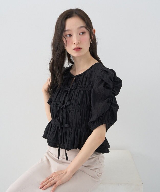 earth music&ecology レースティアードシャーリングブラウス Black