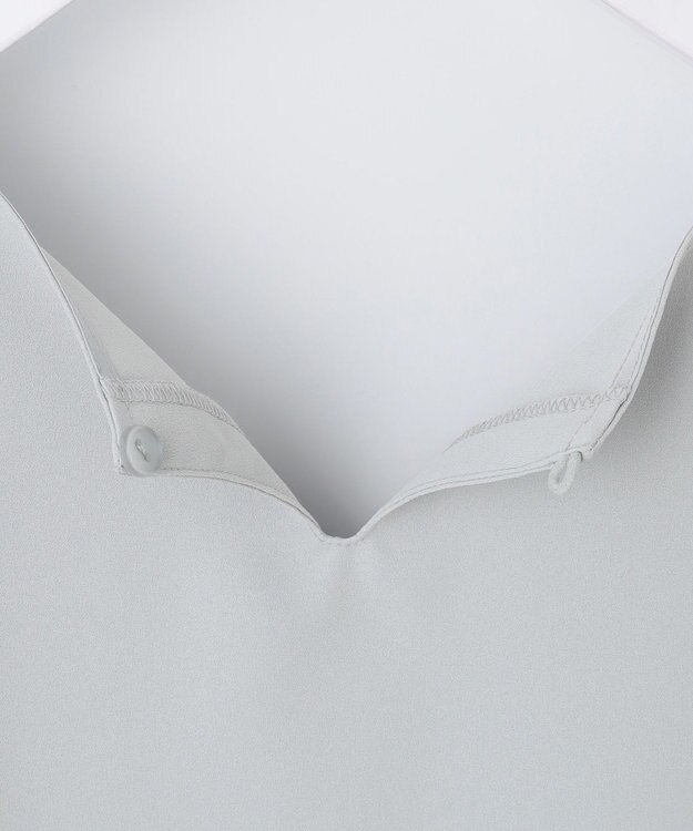 ANY SIS L 【洗える】パール調Ｖネック ブラウス ライトブルー