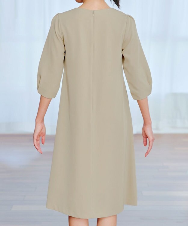 Tiaclasse L 【洗える】パール付きタックスリーブワンピース ベージュ