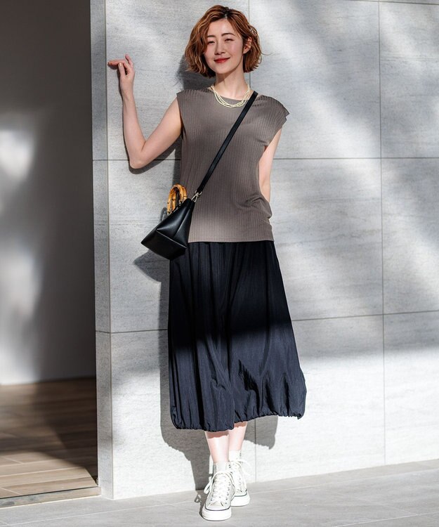 23区 L 【洗える】ヴィンテージライトタフタ バルーン スカート ブラック系