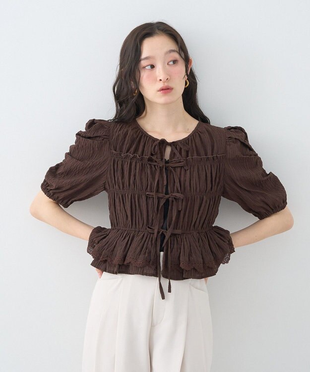 earth music&ecology レースティアードシャーリングブラウス Brown