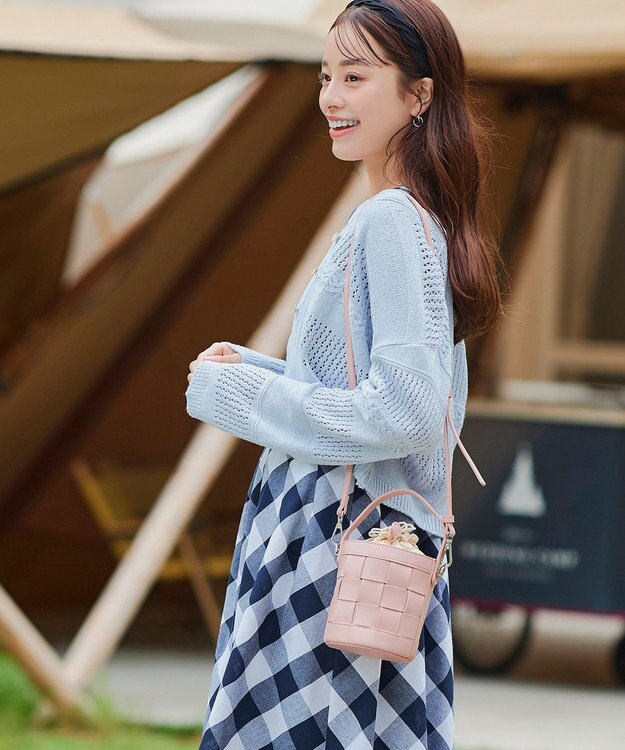 Tiaclasse  【ストラップ付き】編みこみミニバゲットバッグ ピンク