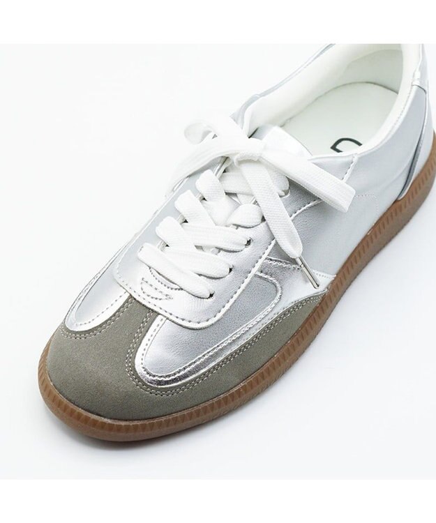 APOM 晴雨兼用　ウォーターレジスト.ジャーマントレーナー シルバー