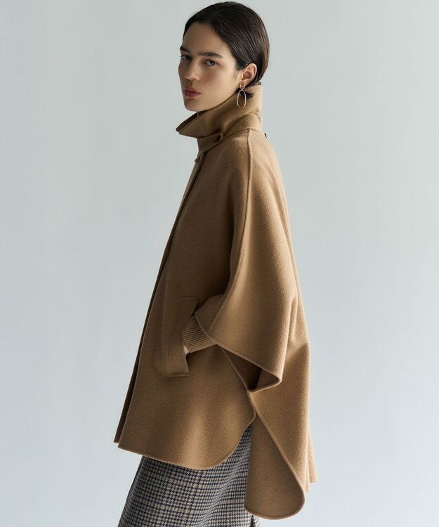 23区 オーバルトップ イヤリング ゴールド系