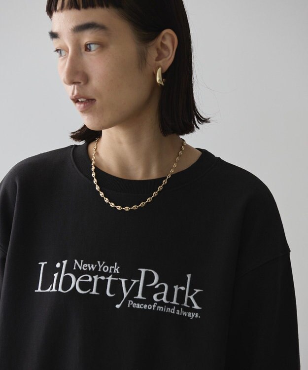 AMERICAN HOLIC Ｌｉｂｅｒｔｙ　Ｐａｒｋ刺繍スウェット① Black