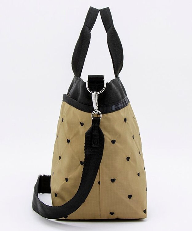 LeSportsac BUCKET TOTE/モカブラックハートエンブロイダリー モカブラックハートエンブロイダリー