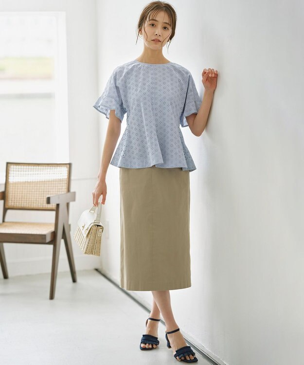 組曲 【WEB限定】サテンストレッチ Iラインスカート モカベージュ系