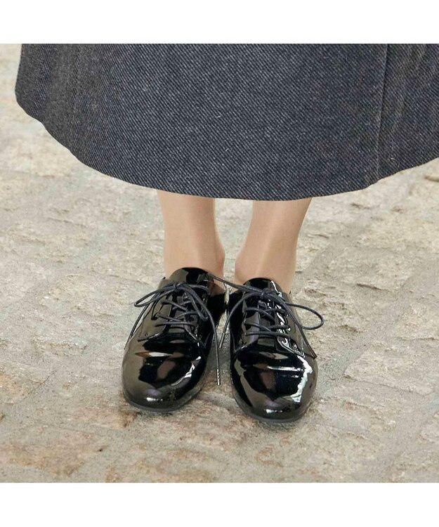 ing <ing>ソフトレースアップシューズ ブラックエナメル