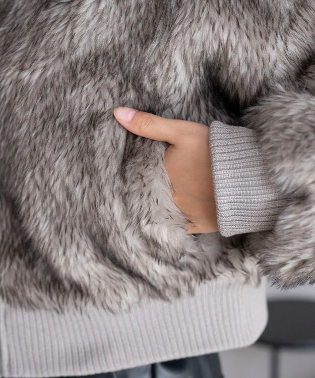 WEGO 【25年秋冬新作】フェイクファーショートブルゾン グレーその他