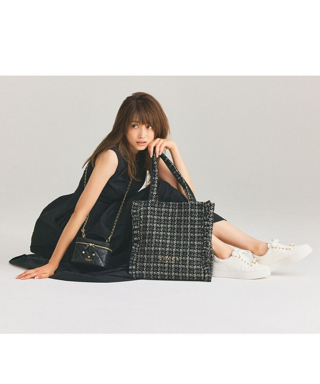 TOCCA 【軽量】PEARL SNEAKERS スニーカー ホワイト系