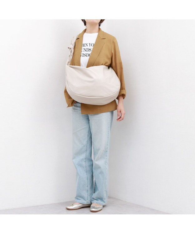 UNBILLION カシュカシュ cachecache / ソフトエナメルノットビッグショルダー アイボリー