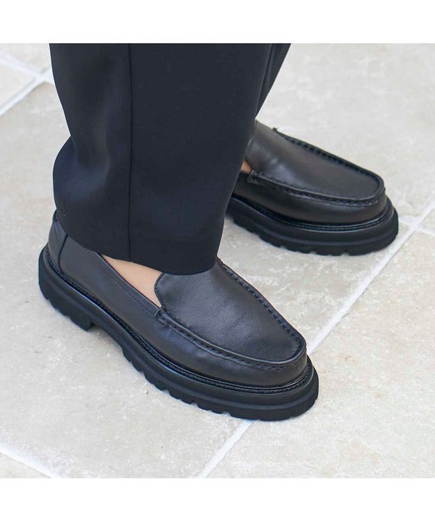 ing <ing>タンクソールモカデザインローファー ブラック