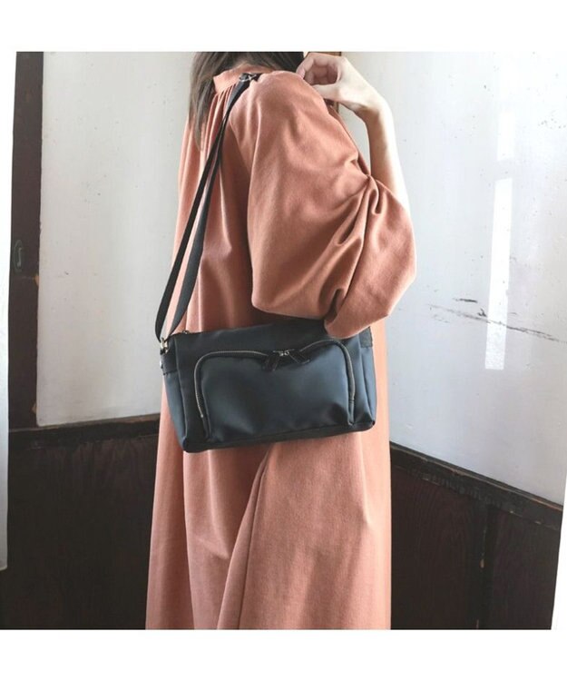 Regalo Felice 【軽量 / お財布機能付き / 防水】ショルダー / REGALO BK(ブラック）